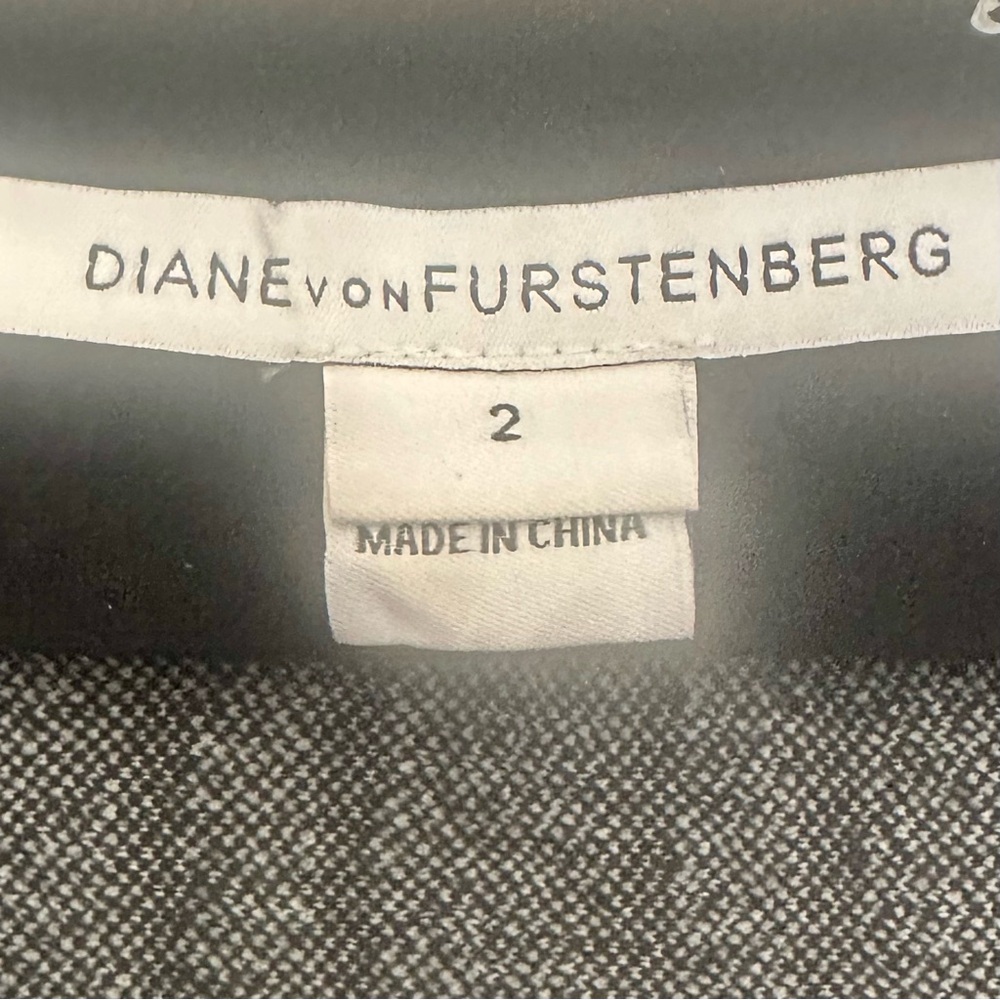 Diane Von Furstenberg Black and White Geometric Pencil Skirt - Picture 7 of 12